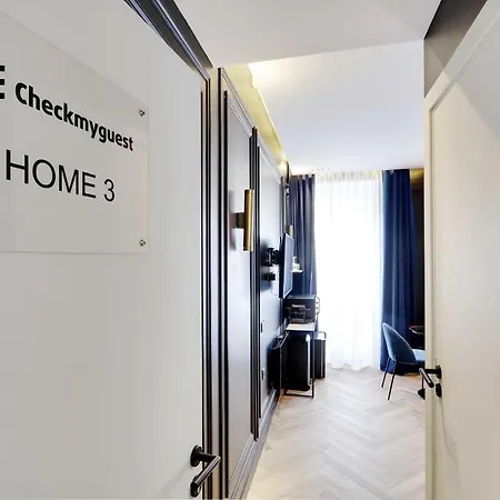 Couples Getaway Unit With Jacuzzi - Center Holiday home Paris